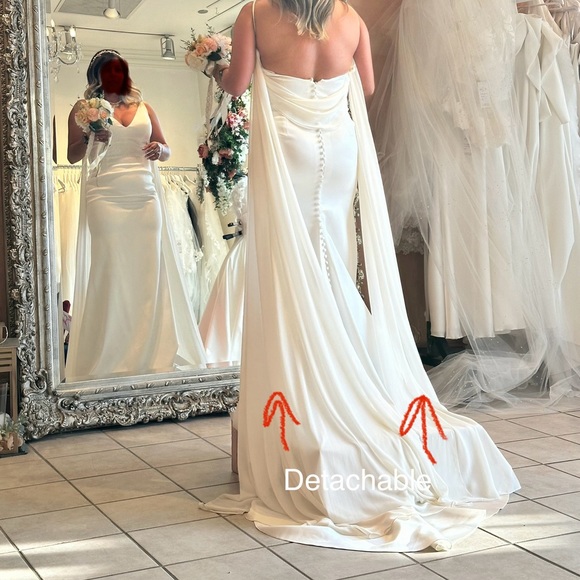 Jana Ann Couture Wedding Dress! - Picture 6 of 7